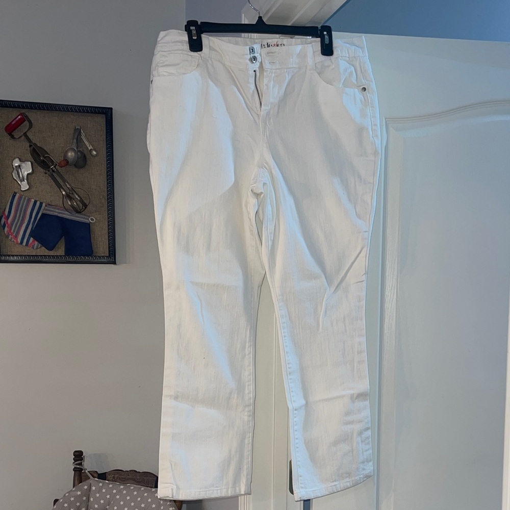 White Women's Jeans